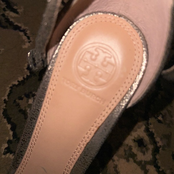 Tory Burch Keri Crackled Metallic Sandal Pewter Stiletto Heels - Picture 8 of 8